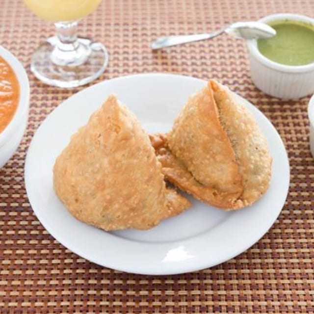 Vegetable Samosa.