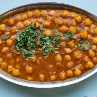Chana Bhatura